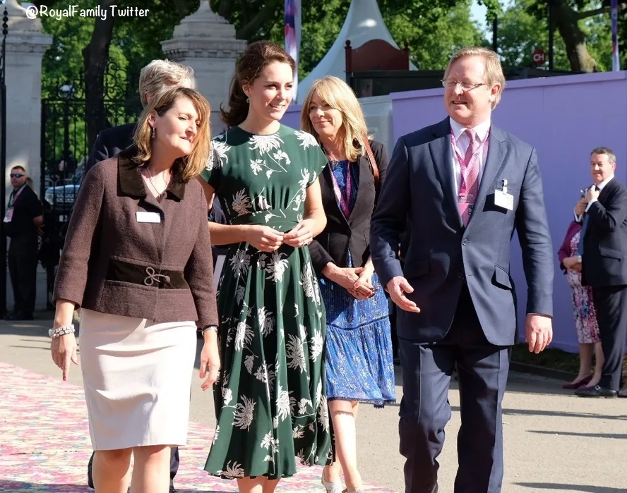 Kate Middleton Rochas dress pictures Chelsea Flower Show