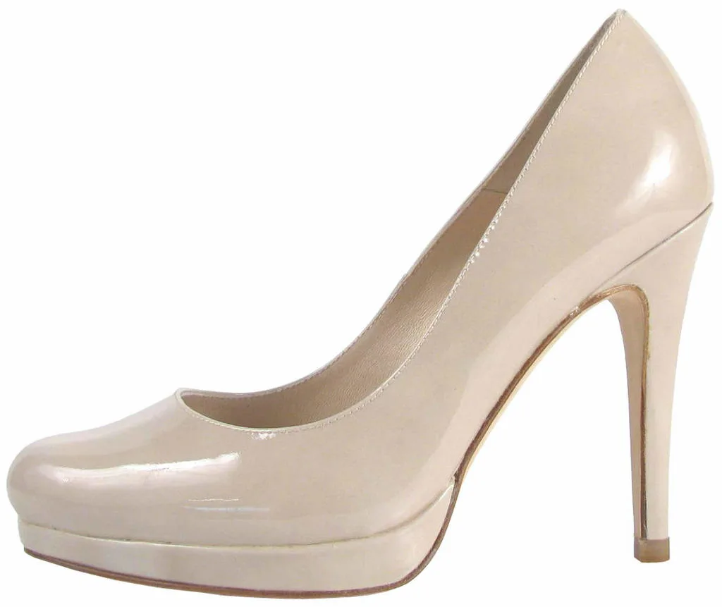 Russell & Bromley 